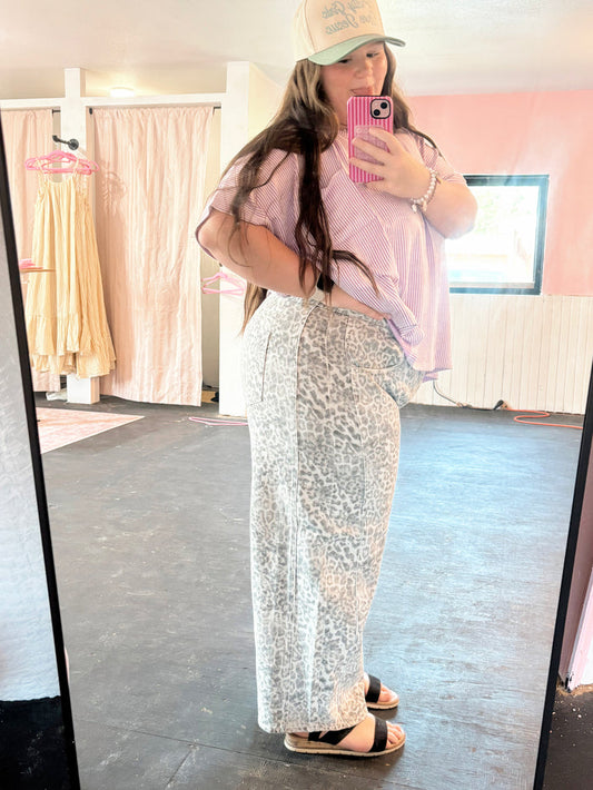 LEOPARD PRINT WIDE LEG JEANS